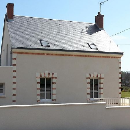 Gite Du Domaine Du Haut Perron Villa Thesee Bagian luar foto
