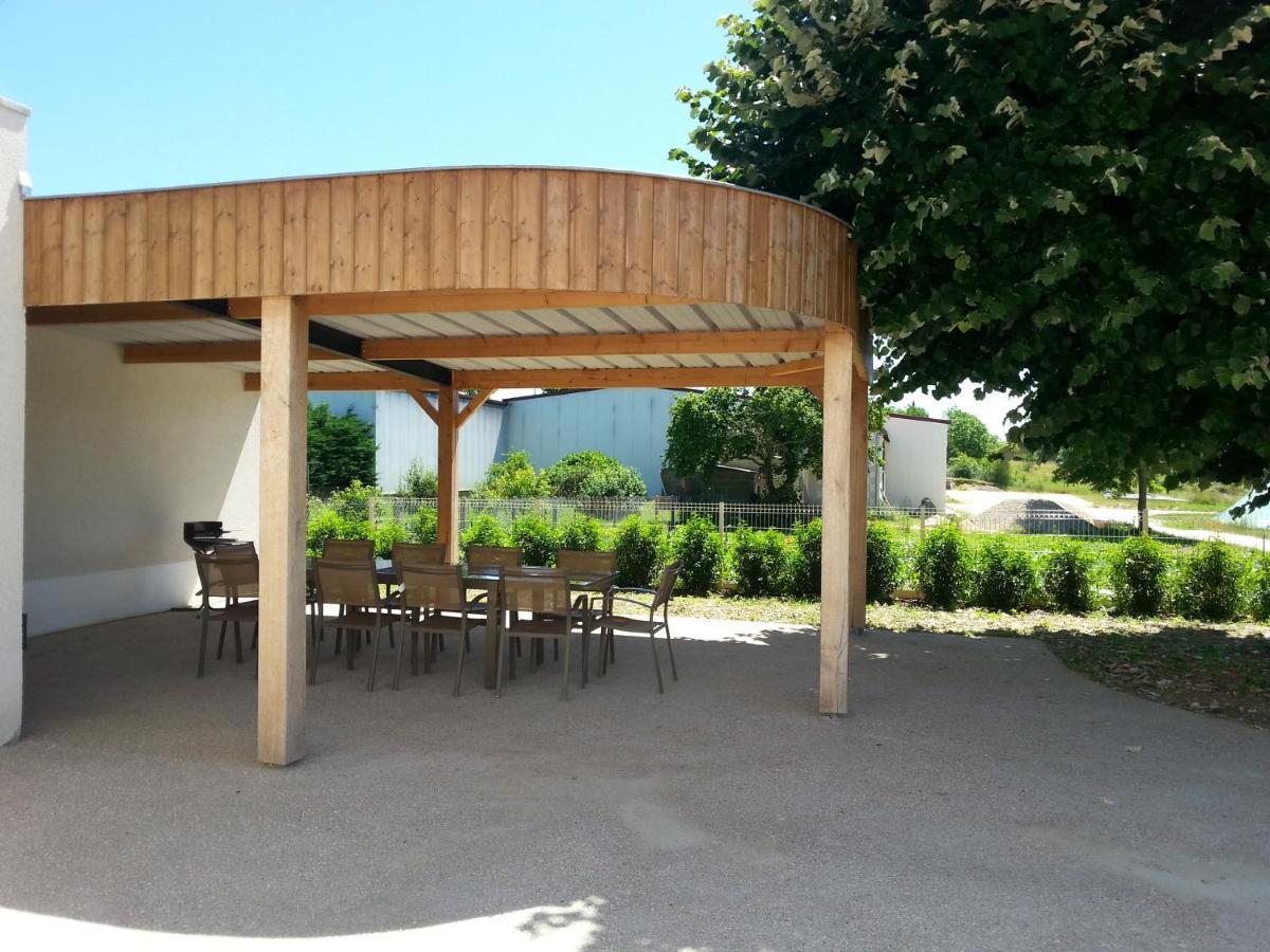 Gite Du Domaine Du Haut Perron Villa Thesee Bagian luar foto