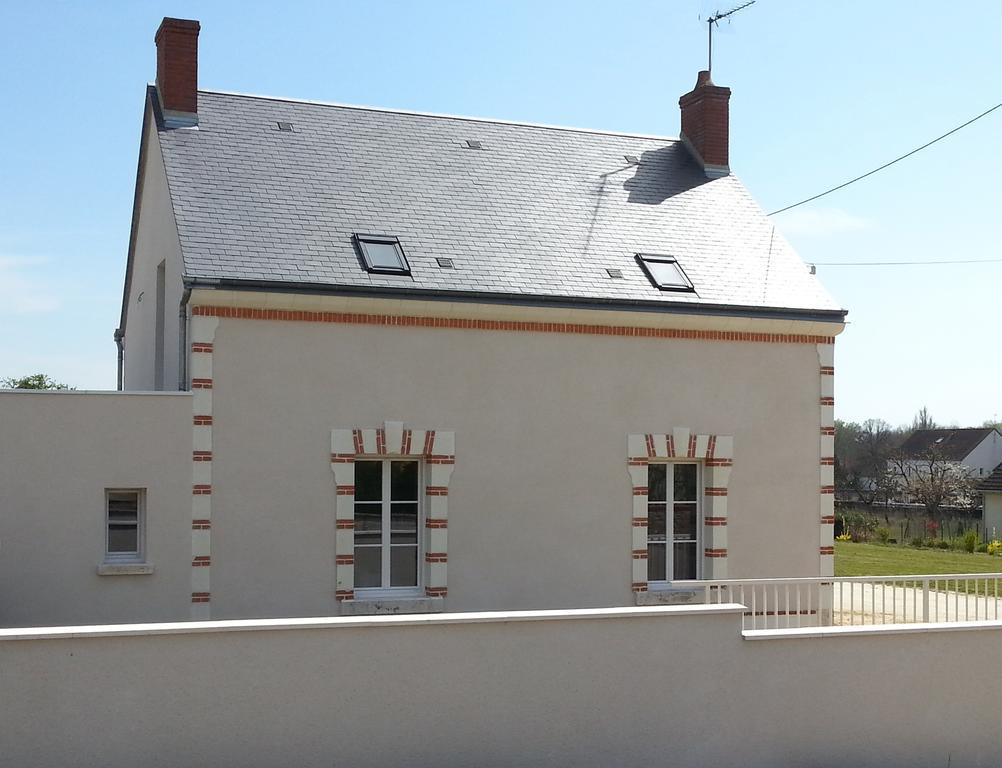 Gite Du Domaine Du Haut Perron Villa Thesee Bagian luar foto